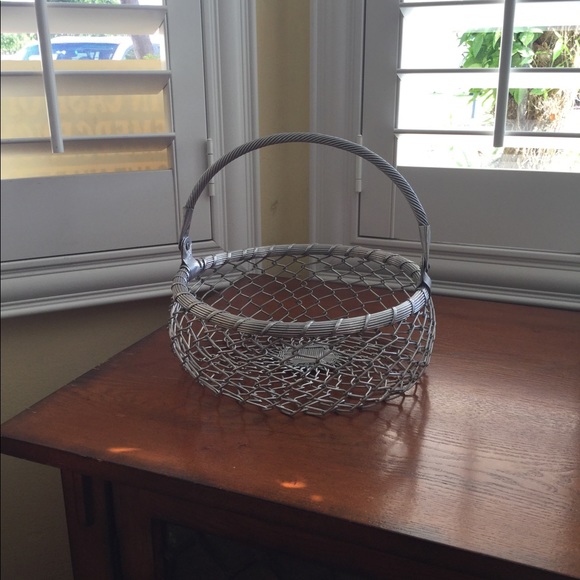 Vintage Decorative Wire Baskets - Picture 8 of 11